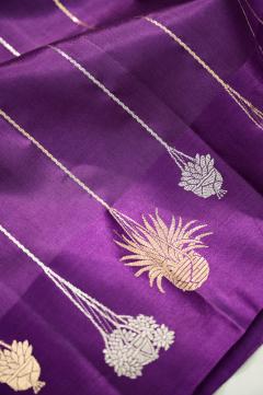 mangol silk uda hanging flower pot style Banrasi saree