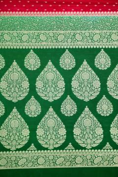 khaddi crape rani and green contrast matching Banarasi saree