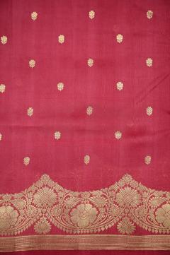 Raw Mango Silk Gajari Pink Saree Necklace Border