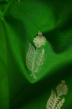 Mehandi Colour Raw Mango Silk Saree